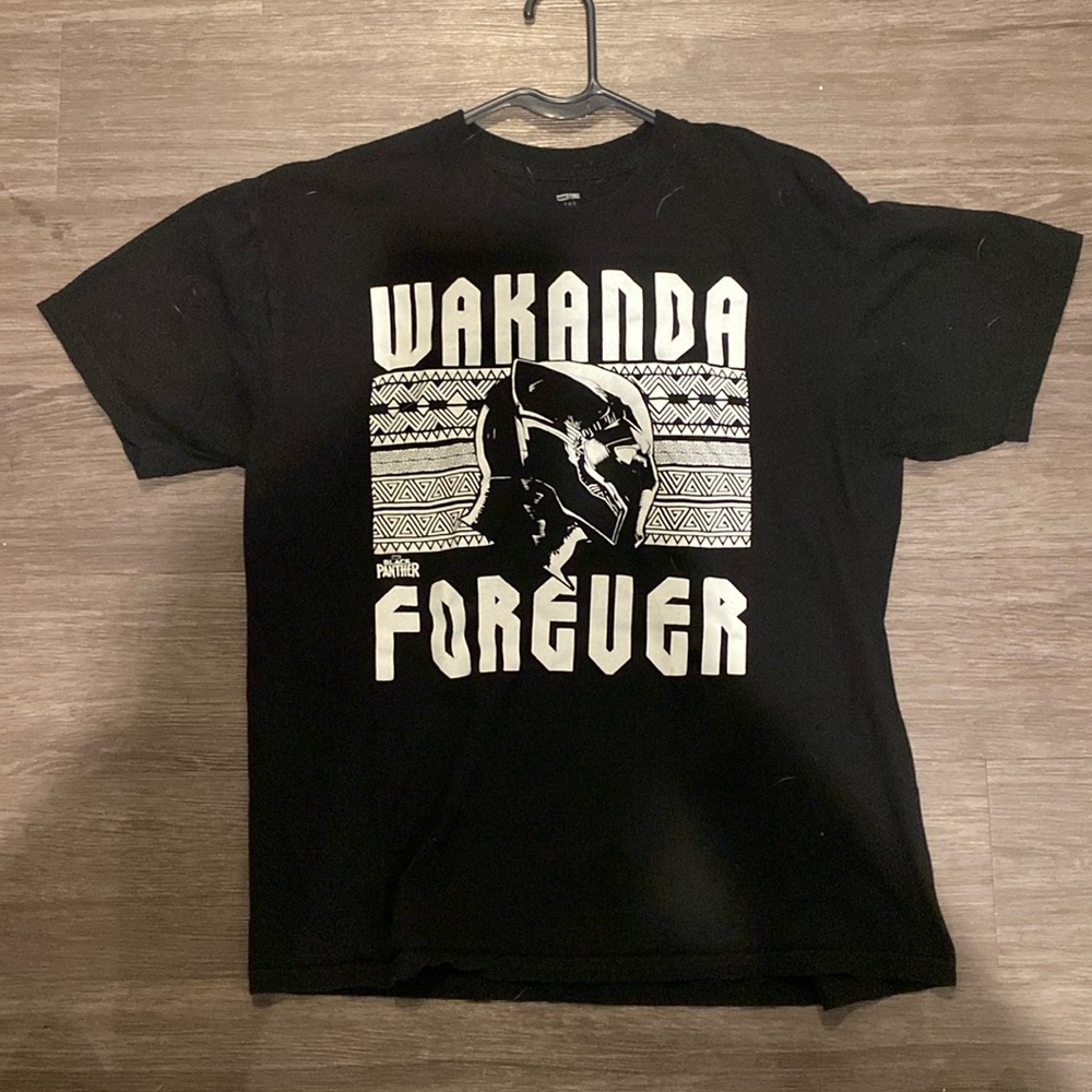 Men’s graphic tee